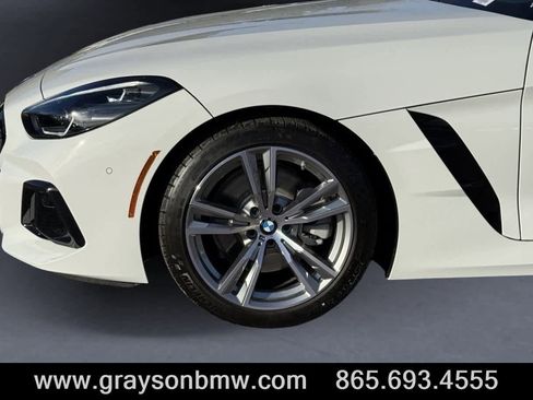 Used 2026 BMW Z4 sDrive30i image 9