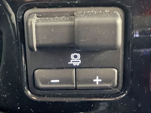 Used 2024 Chevrolet Silverado 1500 RST w/ Convenience Package II image 32