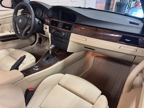 Used 2008 BMW 335i Convertible image 38