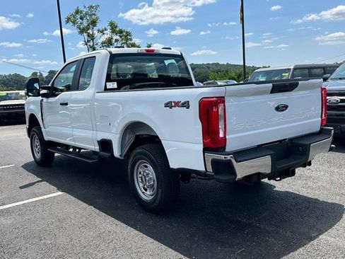 New 2026 Ford F250 XL w/ XL Chrome Package AWD/4WD image 33