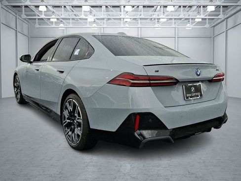 Certified 2025 BMW i5 xDrive40 w/ M Sport Package image 7