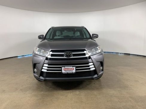 Used 2017 Toyota Highlander XLE w/ Protection Package #3 image 3