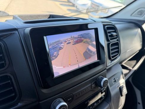 Used 2024 RAM ProMaster 2500 w/ Convenience Group FWD image 21
