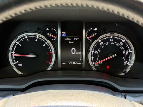 Certified 2020 Toyota 4Runner TRD Off-Road Premium w/ Moonroof Package AWD/4WD image 19