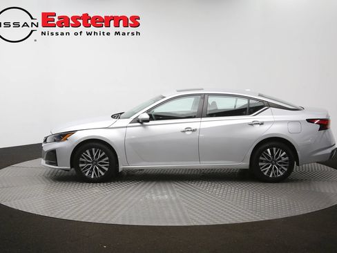 Used 2023 Nissan Altima 2.5 SV w/ SV Premium Package AWD/4WD image 61