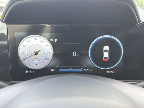 Used 2023 Hyundai Elantra SEL w/ Convenience Package FWD image 29