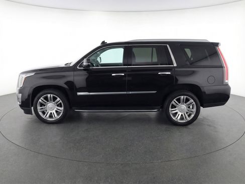 Used 2018 Cadillac Escalade 2WD image 6