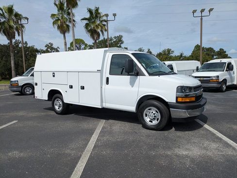 New 2025 Chevrolet Express 3500 w/ Power Convenience Package image 2