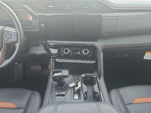 Used 2025 GMC Sierra 1500 AT4 w/ AT4 Premium Package image 13