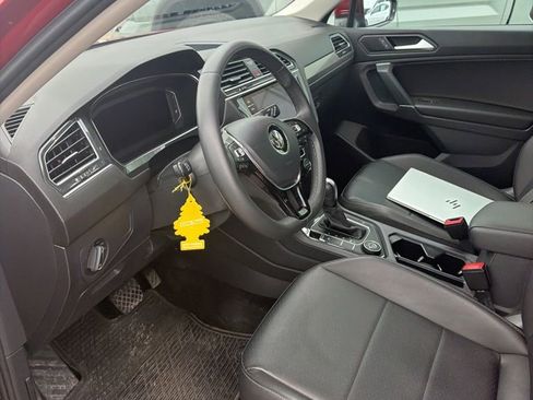 Used 2020 Volkswagen Tiguan SEL image 12