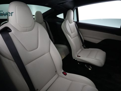 Used 2024 Tesla Model X AWD/4WD image 5