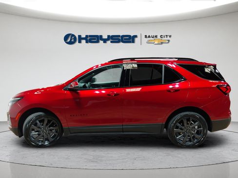 Certified 2022 Chevrolet Equinox RS w/ RS Leather Package AWD/4WD image 4