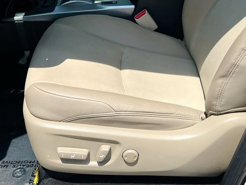 Used 2019 Toyota 4Runner SR5 Premium AWD/4WD image 18