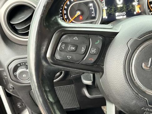 Used 2018 Jeep Wrangler Unlimited Sport S AWD/4WD image 28