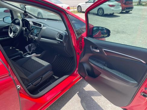 Used 2016 Honda Fit LX image 9