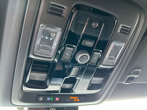 New 2026 GMC Yukon XL Elevation image 37