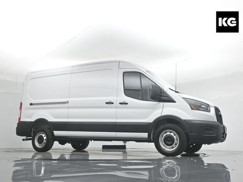 New 2026 Ford Transit 250 148 Medium Roof w/ Load Area Protection Package image 1