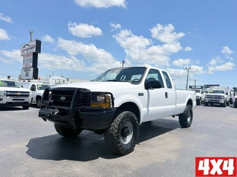 Used 2000 Ford F250 XL AWD/4WD image 1