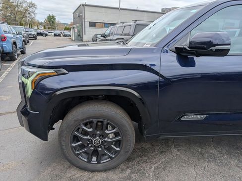 Used 2024 Toyota Tundra Platinum AWD/4WD image 2