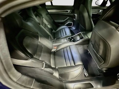 Certified 2023 Porsche Panamera 4 Platinum Edition AWD/4WD image 28