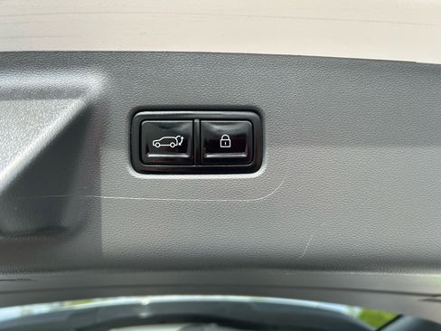 Used 2025 Hyundai Santa Fe SEL AWD/4WD image 17