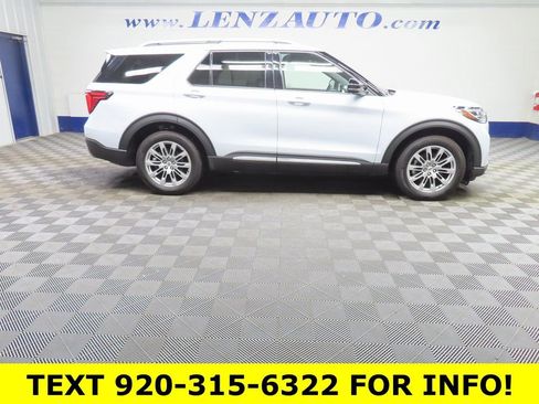 Used 2025 Ford Explorer Platinum image 2