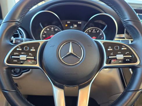 Used 2021 Mercedes-Benz GLC 300 4MATIC image 25