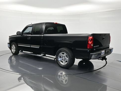 Used 2007 Chevrolet Silverado 1500 LT w/ Extended Cab Value Package RWD image 7