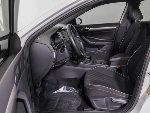 Used 2023 Volkswagen Jetta Sport FWD image 6