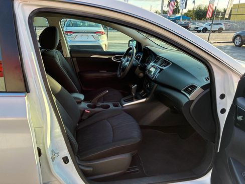 Used 2018 Nissan Sentra SV image 5
