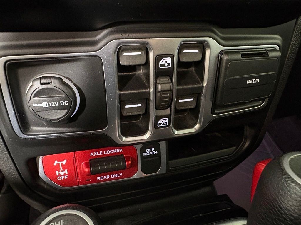 Used 2020 Jeep Gladiator Mojave AWD/4WD image 33