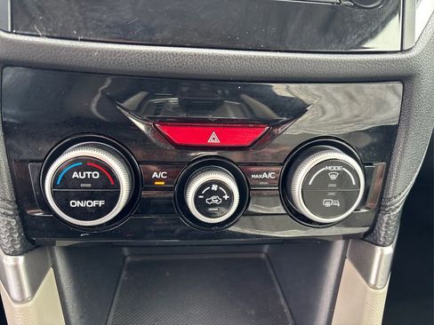 Used 2019 Subaru Forester Premium image 29