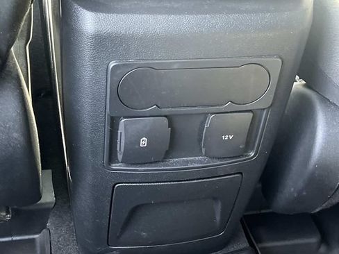 Certified 2023 Ford Explorer XLT AWD/4WD image 17