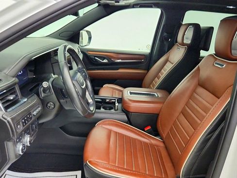 Used 2023 GMC Yukon Denali Ultimate AWD/4WD image 19