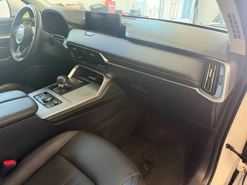 Used 2024 MAZDA CX-90 Plug-In Hybrid w/ Premium Pkg AWD/4WD image 18