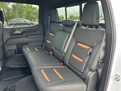 Used 2026 GMC Sierra 1500 AT4 w/ AT4 Premium Package AWD/4WD image 18