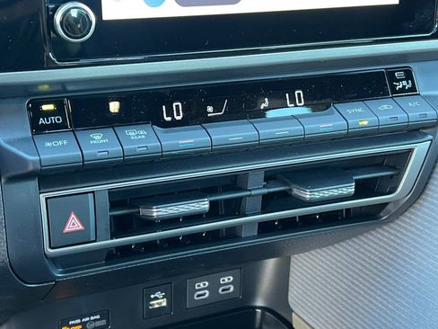 New 2026 Toyota Camry SE FWD image 22