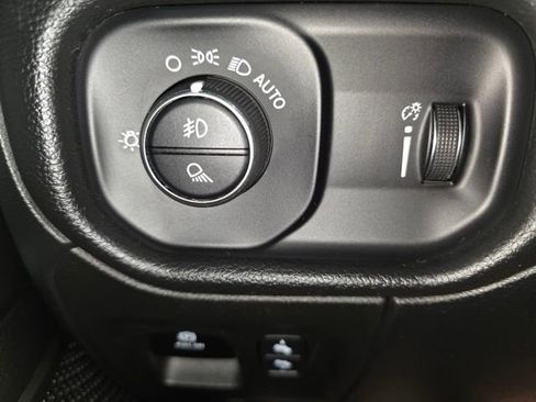 Used 2022 RAM 1500 Big Horn image 18