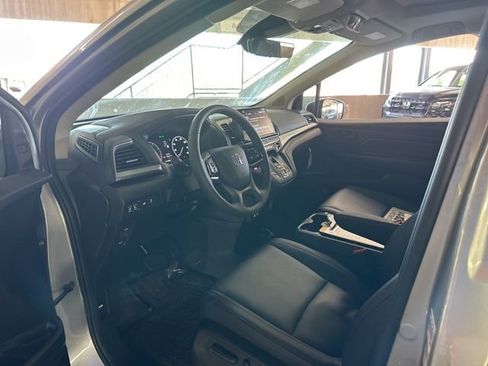 Used 2026 Honda Odyssey EX-L image 7