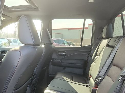 New 2026 Honda Ridgeline Black Edition image 10
