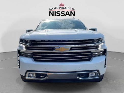 Used 2021 Chevrolet Silverado 1500 High Country w/ Technology Package AWD/4WD image 2