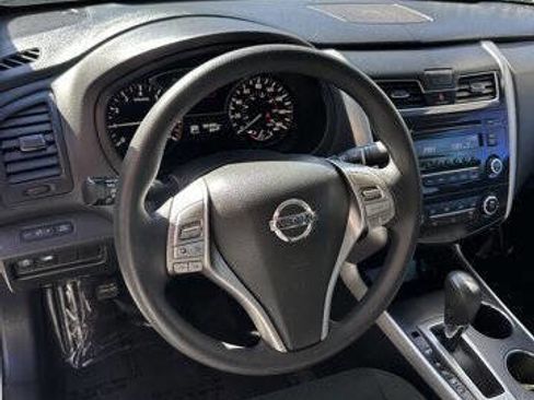 Used 2015 Nissan Altima 2.5 S w/ Power Driver Seat Package image 12