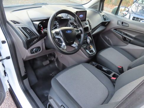 Used 2020 Ford Transit Connect XL image 5