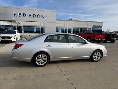 Used 2008 Toyota Avalon XL image 3