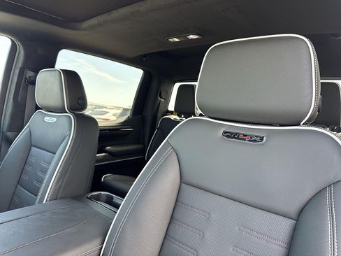 New 2026 GMC Sierra 1500 AT4X w/ LPO, Black Badging Package AWD/4WD image 23
