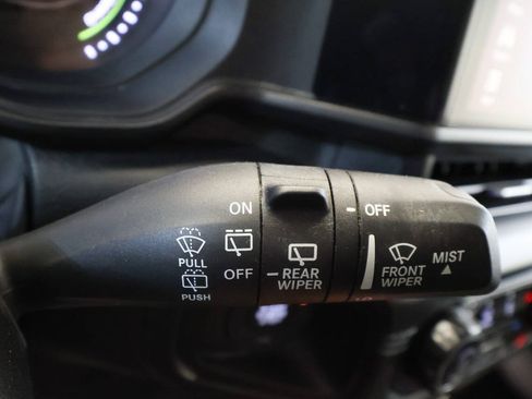 Used 2024 Jeep Wrangler Unlimited Sahara w/ Safety Group AWD/4WD image 34