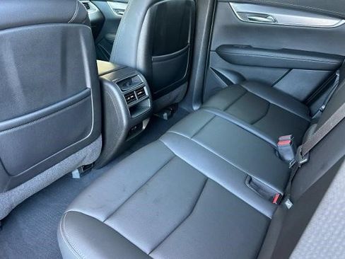 Certified 2023 Cadillac XT5 Luxury FWD image 17