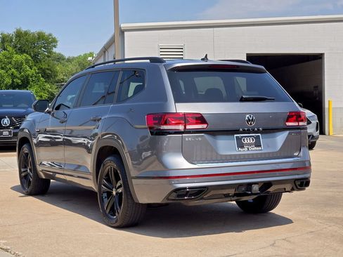 Used 2023 Volkswagen Atlas SEL R-Line AWD/4WD image 11