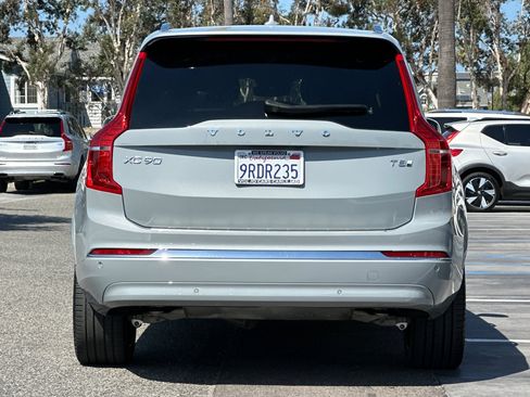 Certified 2025 Volvo XC90 T8 Plus w/ Protection Package Premier AWD/4WD image 5