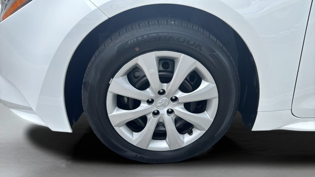 Used 2024 Toyota Corolla LE FWD image 34